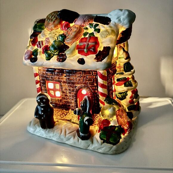 Gingerbread Christmas House Porcelain - Picture 1 of 9